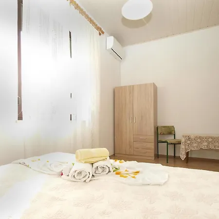 Fuer 3 Personen Ca 36 Qm In Pula, Istrien Istrische Riviera Apartment