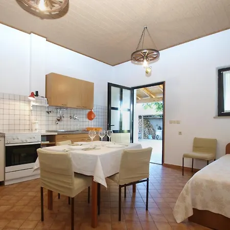 Fuer 3 Personen Ca 36 Qm In Pula, Istrien Istrische Riviera Pula